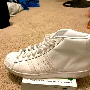 White Adidas Sneekers size 9 US